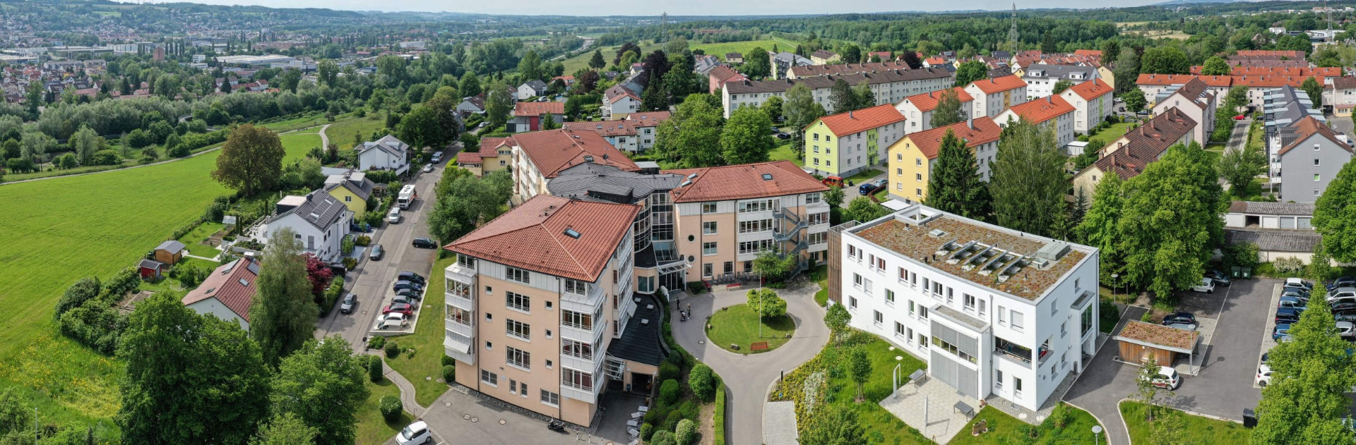 Haus Meinrad – Luftaufnahme der Pflegeeinrichtung